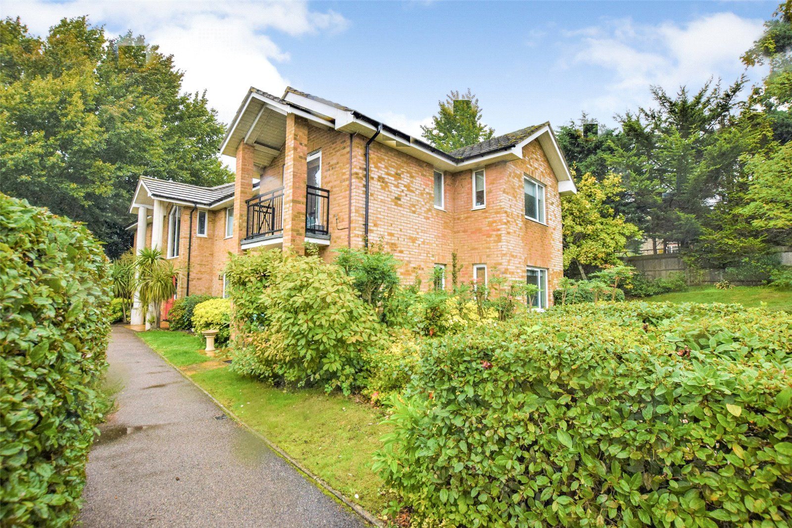 3 bed flat for sale in Salisbury Road, Farnborough GU14 Zoopla