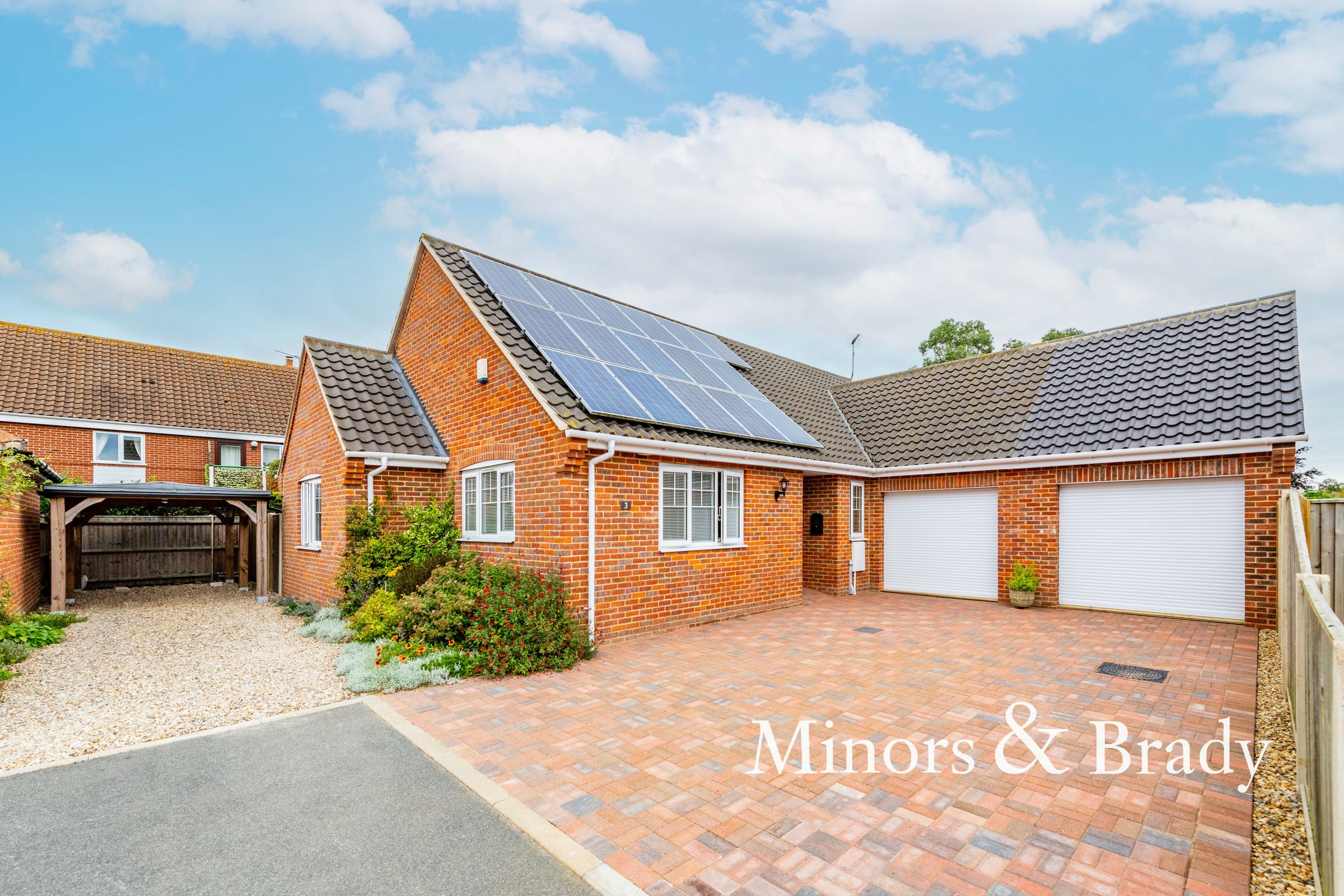 3 bed detached bungalow for sale in Old Tavern Close, Potter Heigham