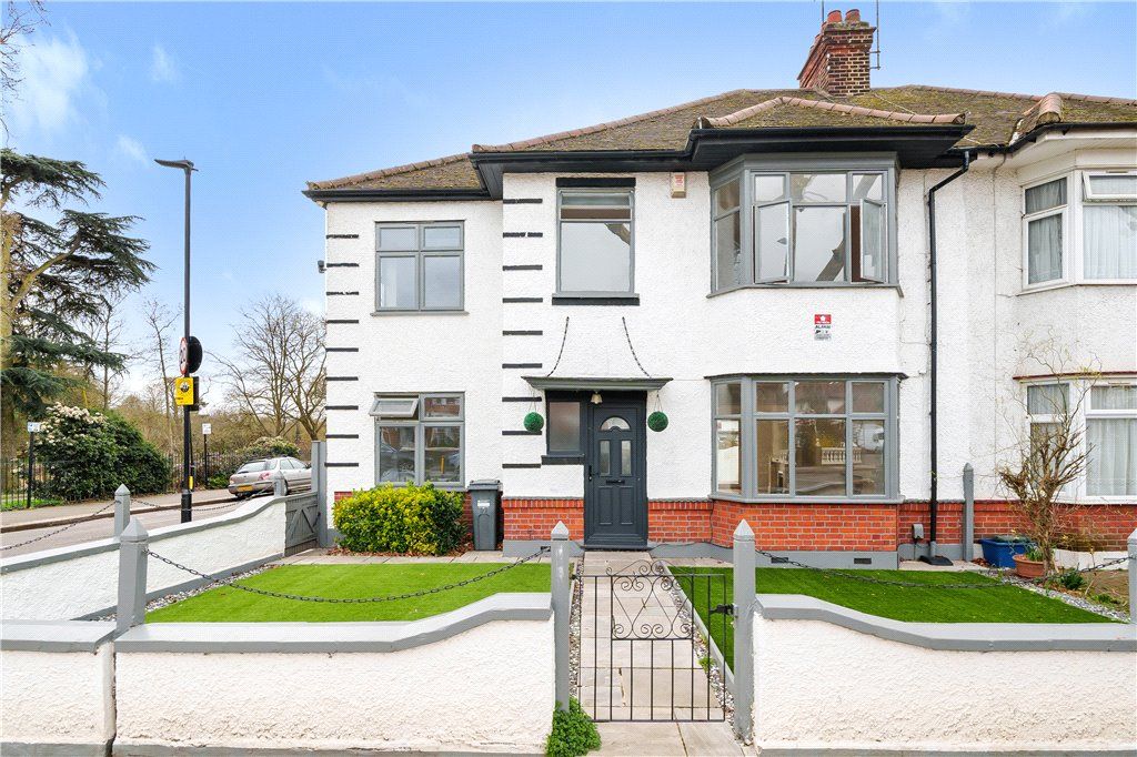 5 bed semidetached house for sale in Boston Manor Road, Brentford, Middlesex TW8 Zoopla
