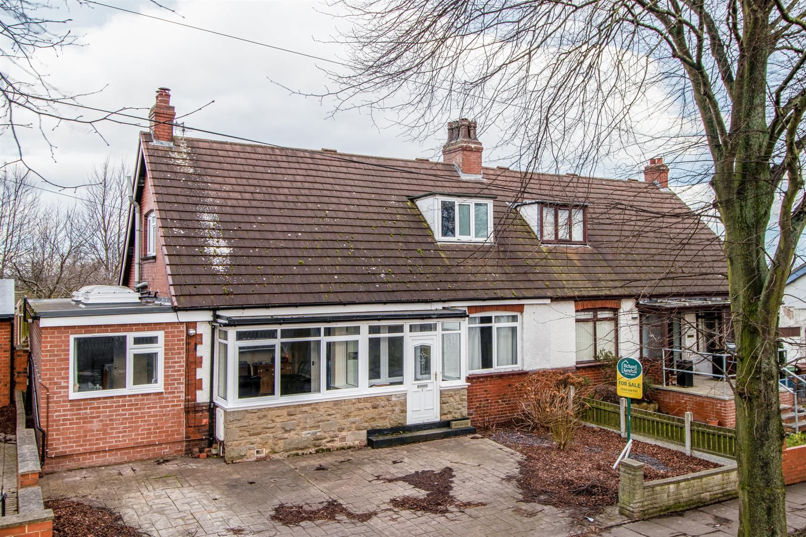 4 bed property for sale in Palesides Avenue, Ossett WF5 Zoopla