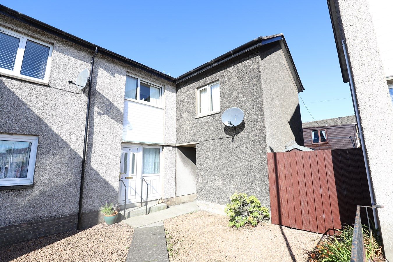 2 bed flat for sale in