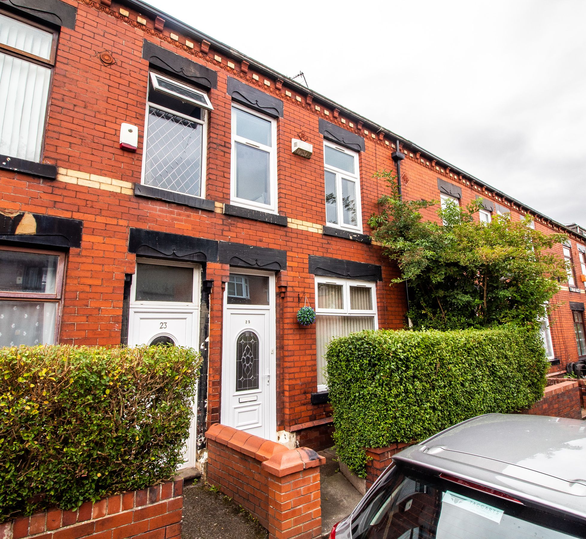 25 Crete Street, Oldham OL8  