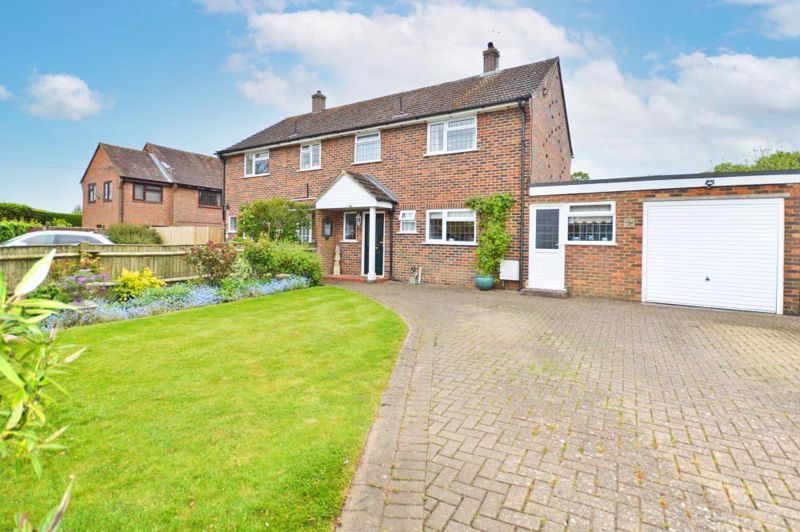 3 bed semidetached house for sale in Main Road, Naphill, High