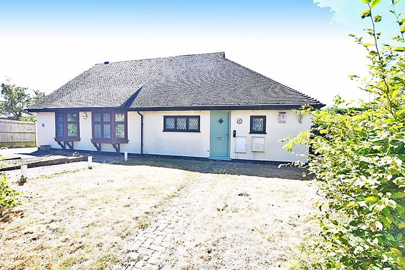 2 bed bungalow for sale in Farrier Close, Weavering, Maidstone ME14