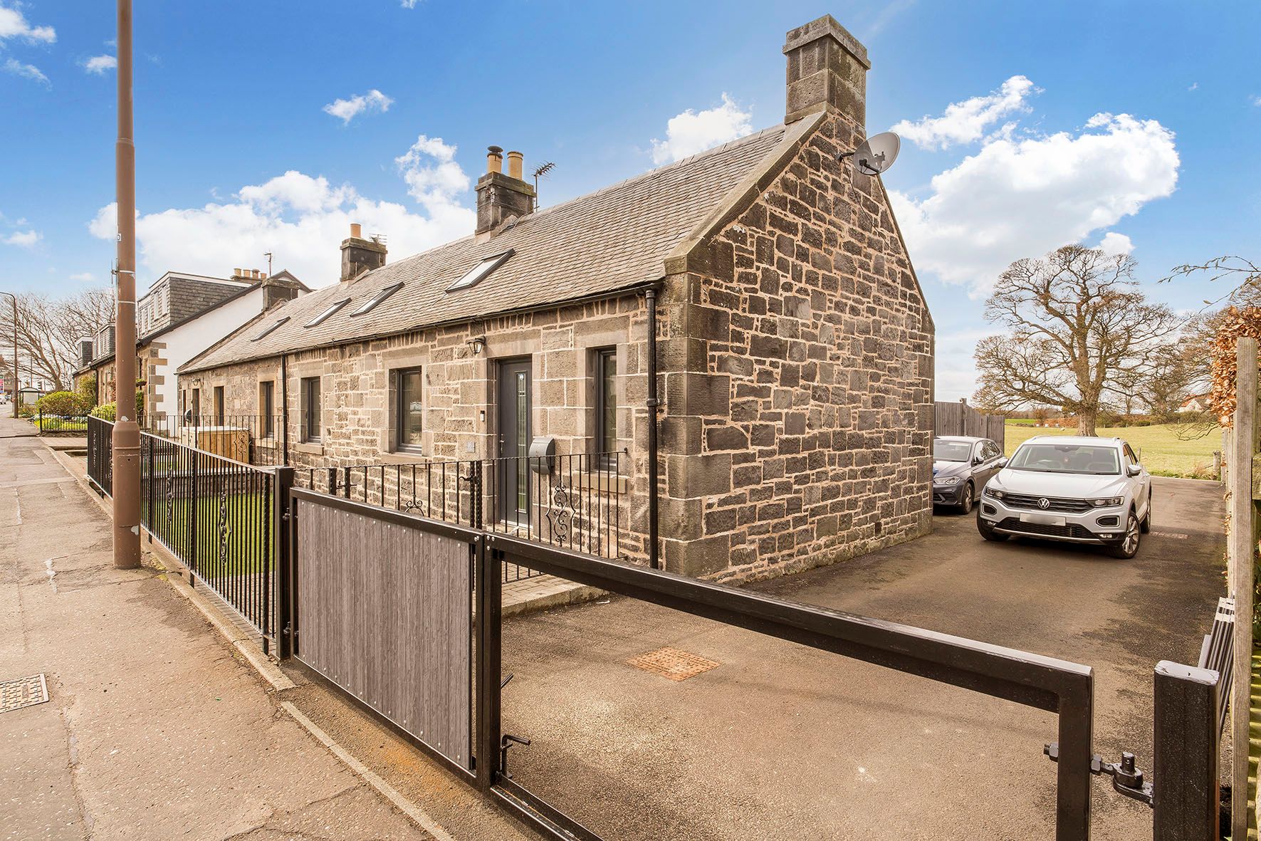 3 bed semidetached house for sale in Main Street, Newton, Broxburn
