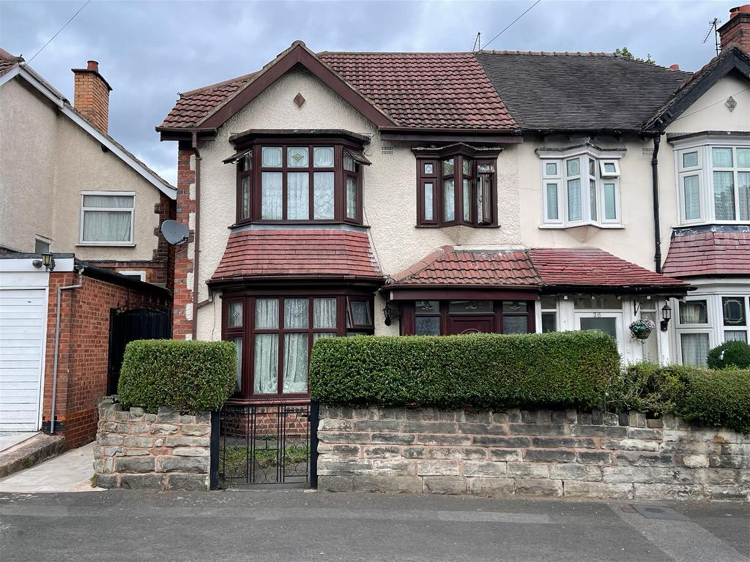 3 bed semidetached house for sale in Upper Grosvenor Road, Handsworth