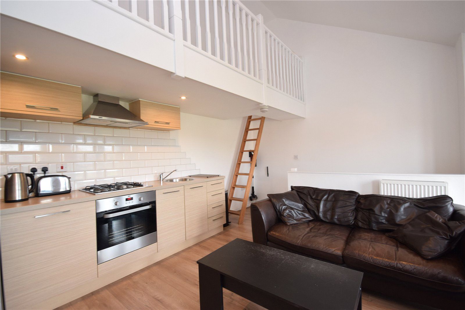 1 bed town house to rent in Elizabeth Court, Pudsey, Leeds LS28 Zoopla