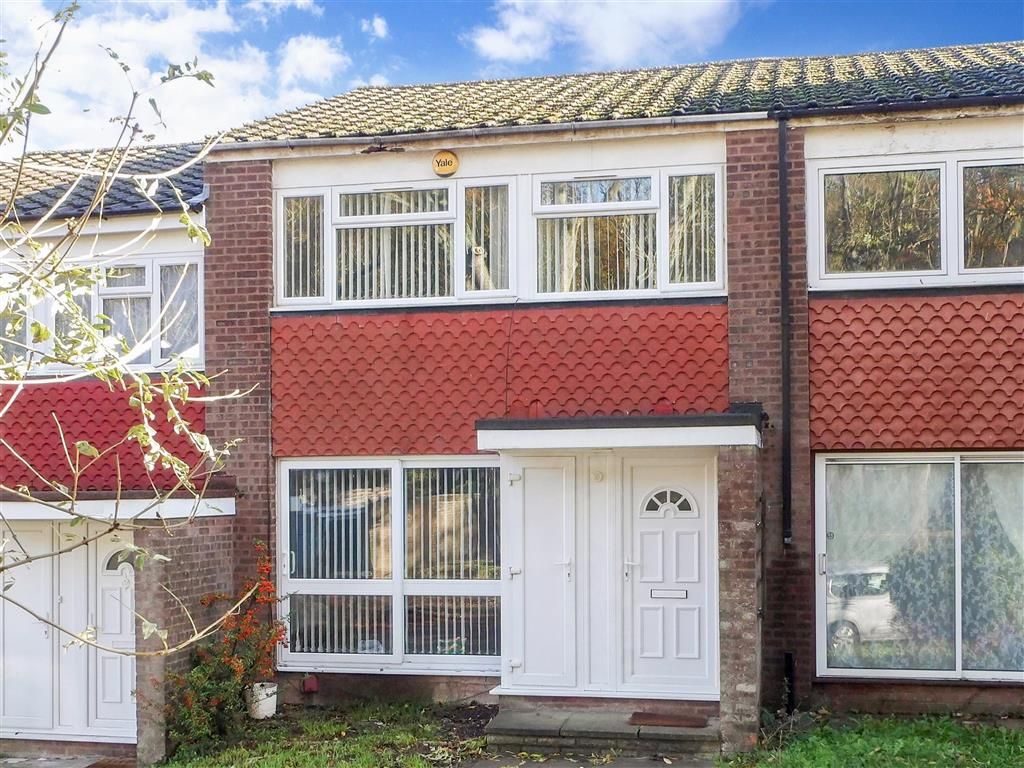 3 bed terraced house for sale in Courtwood Lane, Forestdale, Croydon