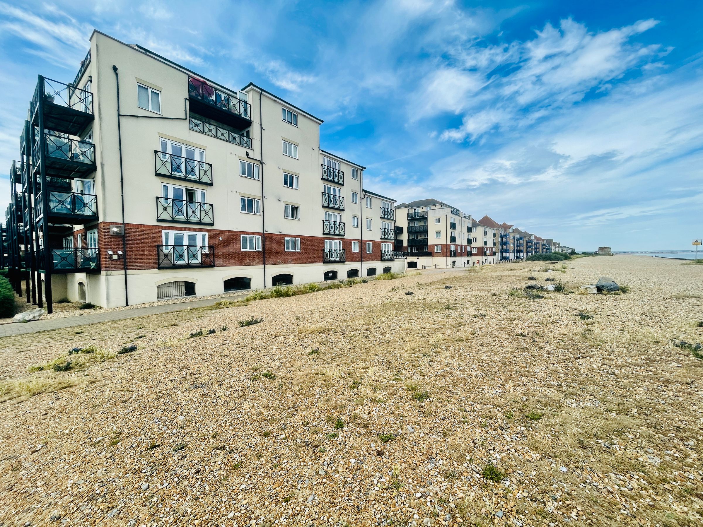 2 bed flat for sale in Maquarie Quay, Eastbourne BN23 Zoopla