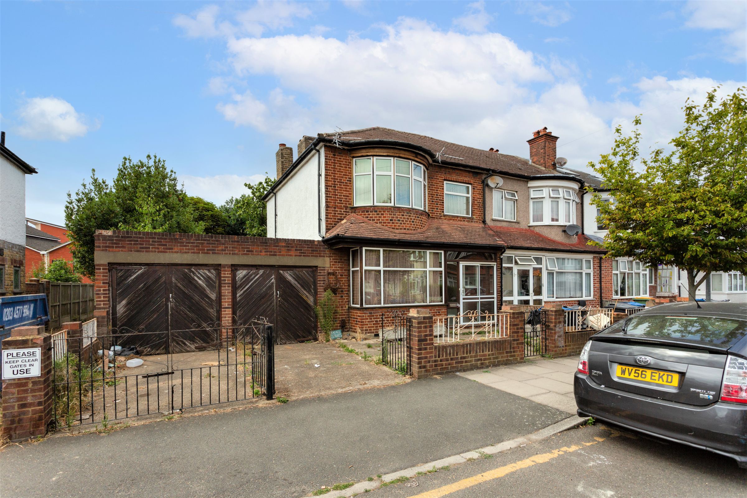 3 bed semidetached house for sale in Edgehill Road, Mitcham CR4 Zoopla