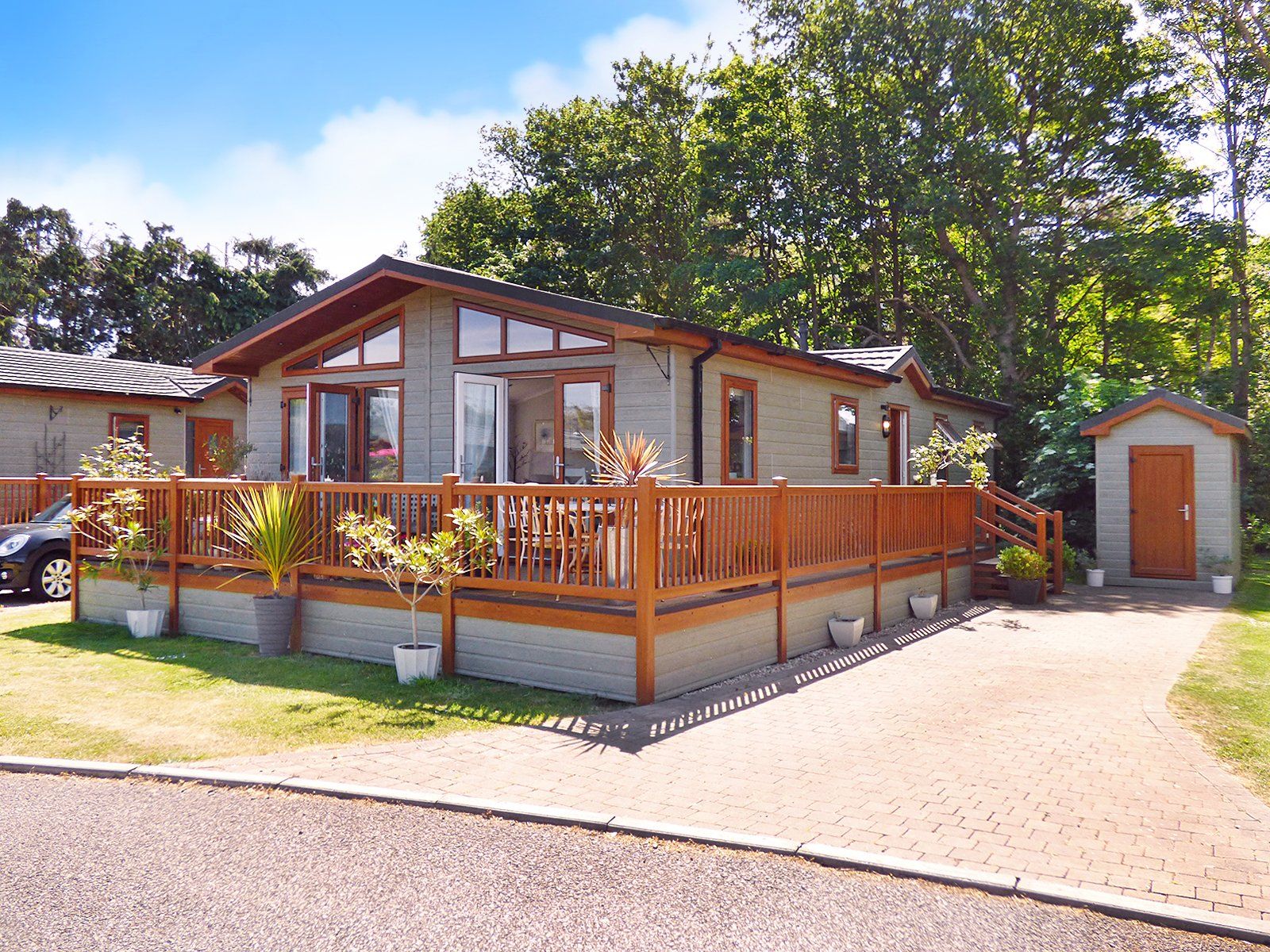 2 bed mobile/park home for sale in Jaybelle Grange, Yapton Road