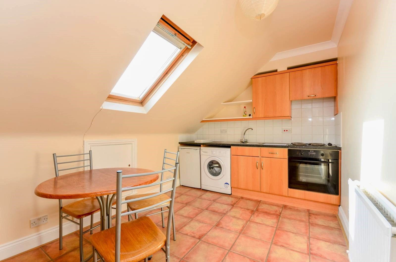 Studio to rent in Elm Park, Brixton Hill SW2 Zoopla