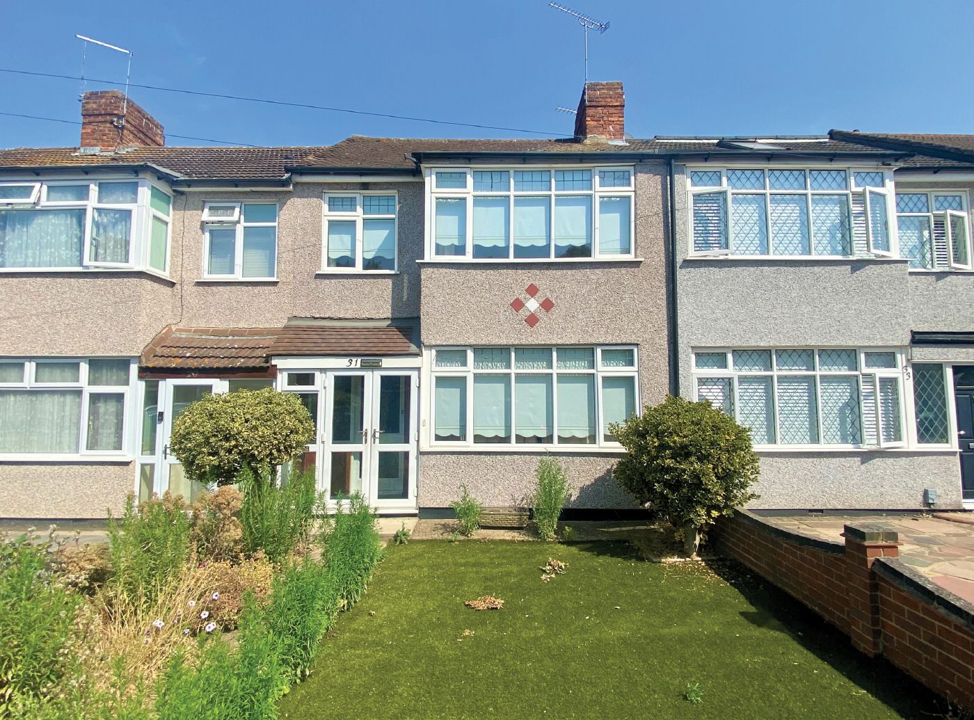3 bed terraced house for sale in Barton Avenue, Romford RM7 Zoopla