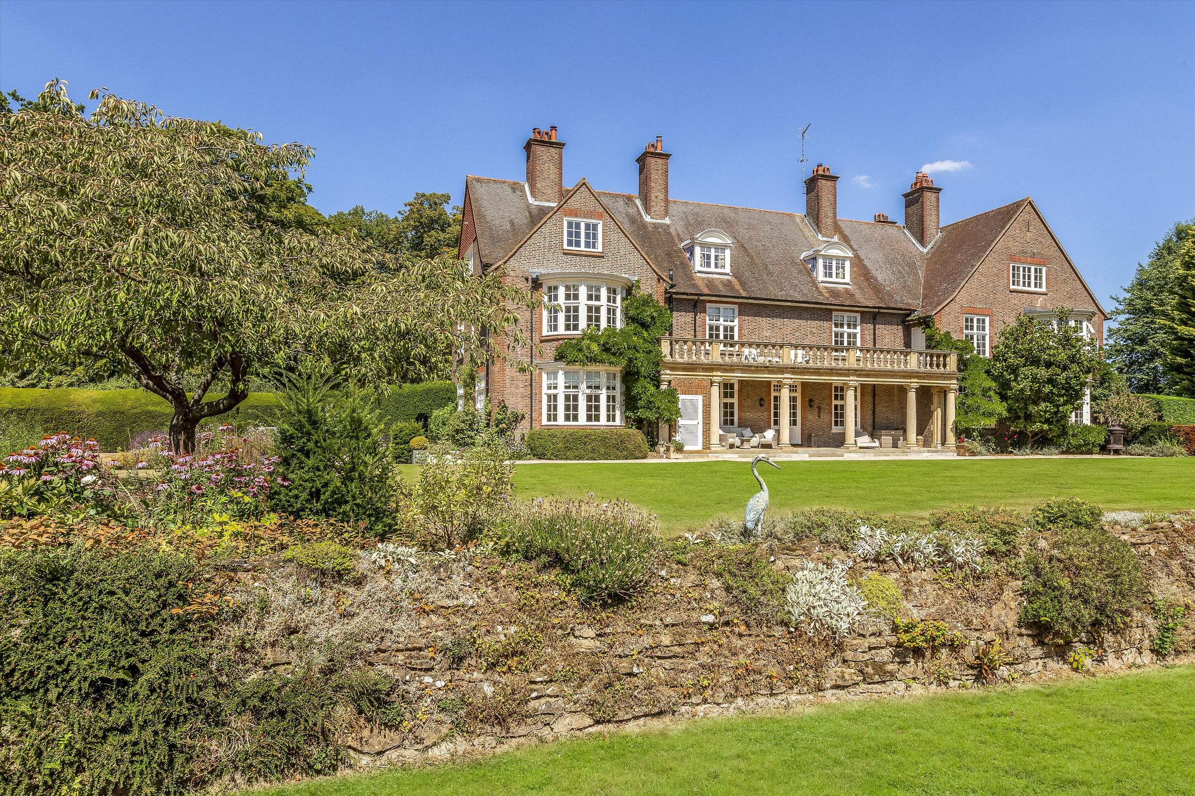 6 bed linkdetached house for sale in Pook Hill, Chiddingfold, Godalming, Surrey GU8 Zoopla