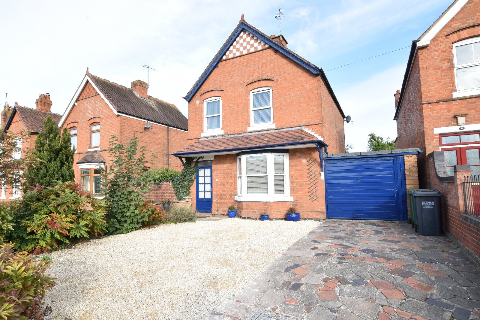 3 bed detached house for sale in Cheltenham Road, Evesham