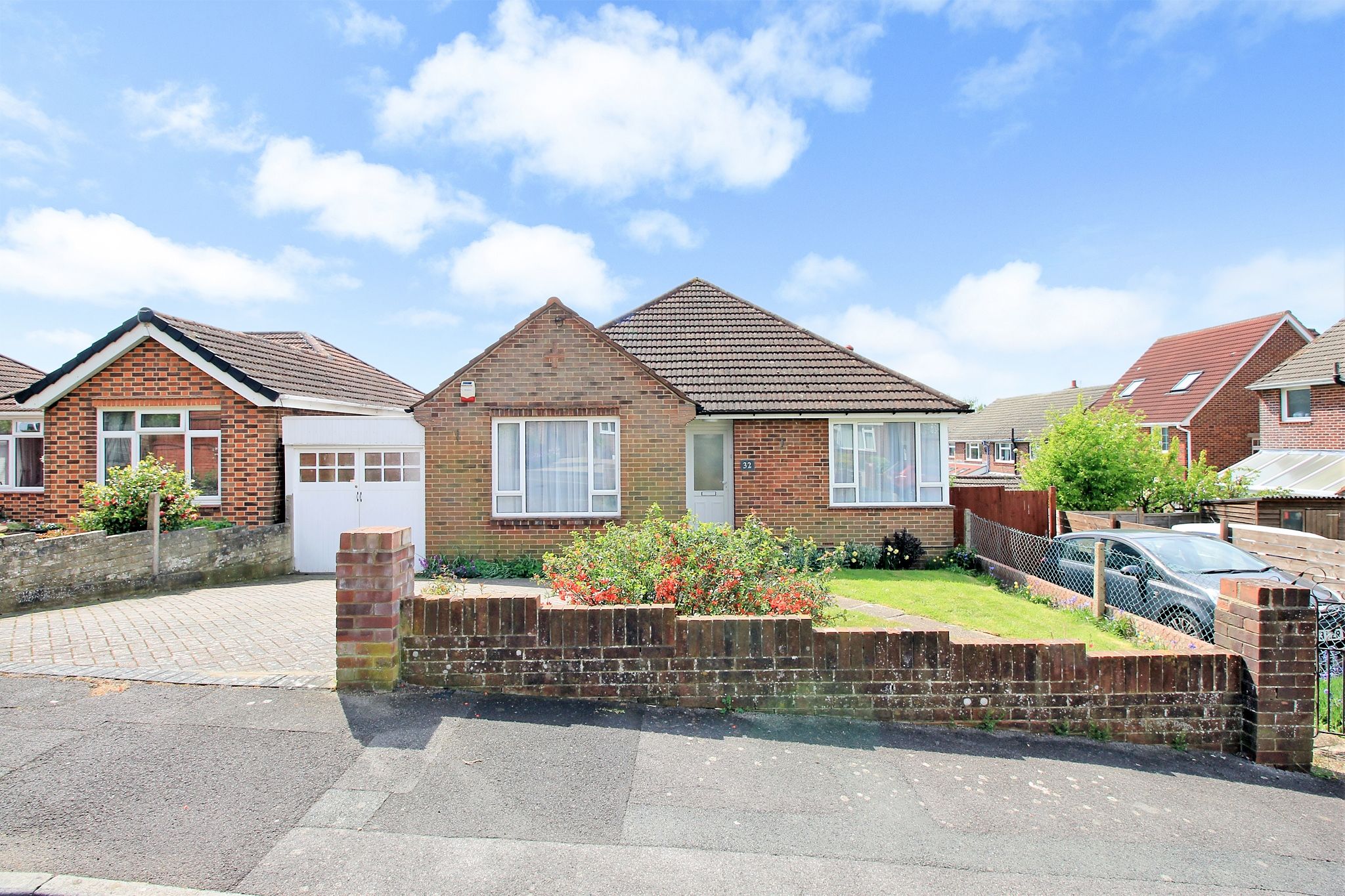 3 bed detached bungalow for sale in Squires Walk, Southampton SO19 Zoopla