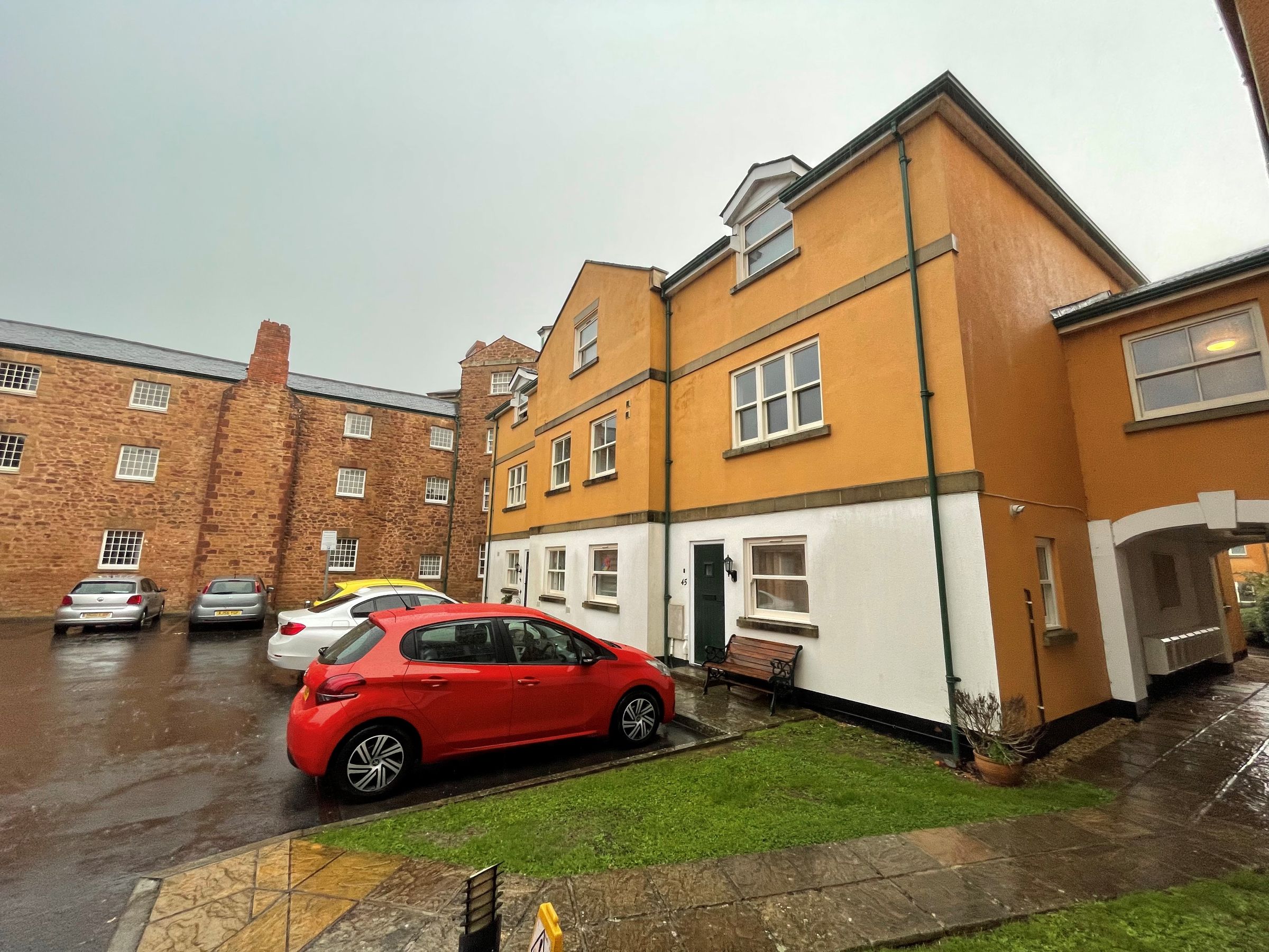 2 bed flat to rent in Long Street, Williton, Taunton TA4 Zoopla