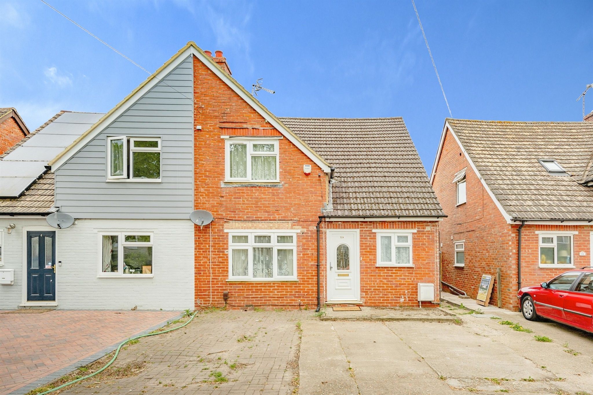 4 bed semidetached house for sale in Lee Street, Horley RH6 Zoopla