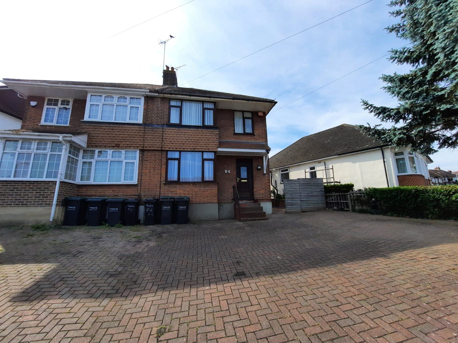 3 bed semidetached house for sale in Lamorna Avenue, Gravesend, Kent