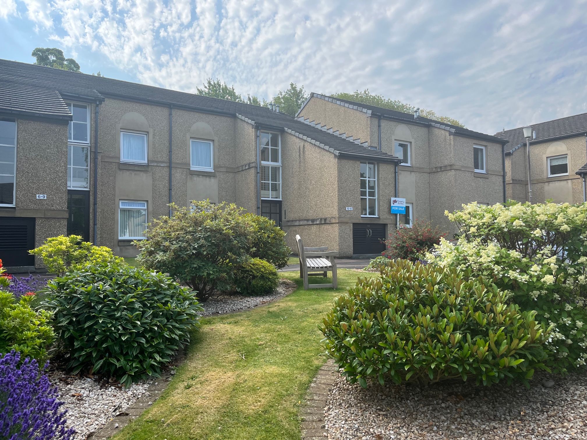 2 bed flat for sale in 14 Grendon Court, Kings Park, Stirling FK8 - Zoopla