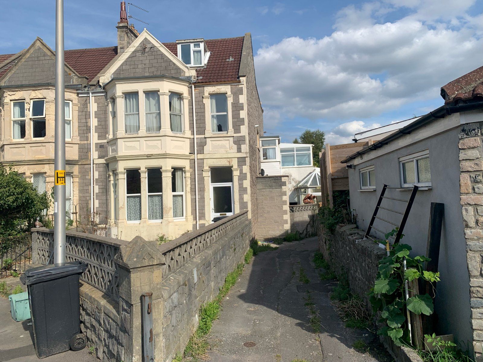 2 bed flat for sale in Dickenson Road, WestonSuperMare, Somerset BS23
