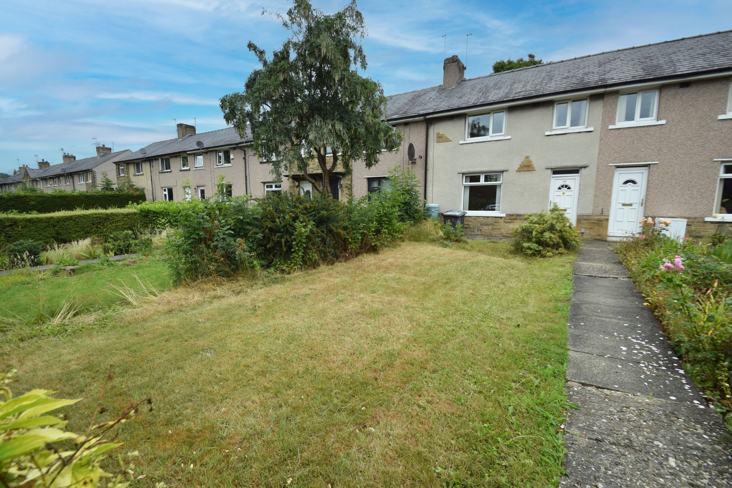 3 bed terraced house for sale in Keighley Road, Crossflatts, Bradford