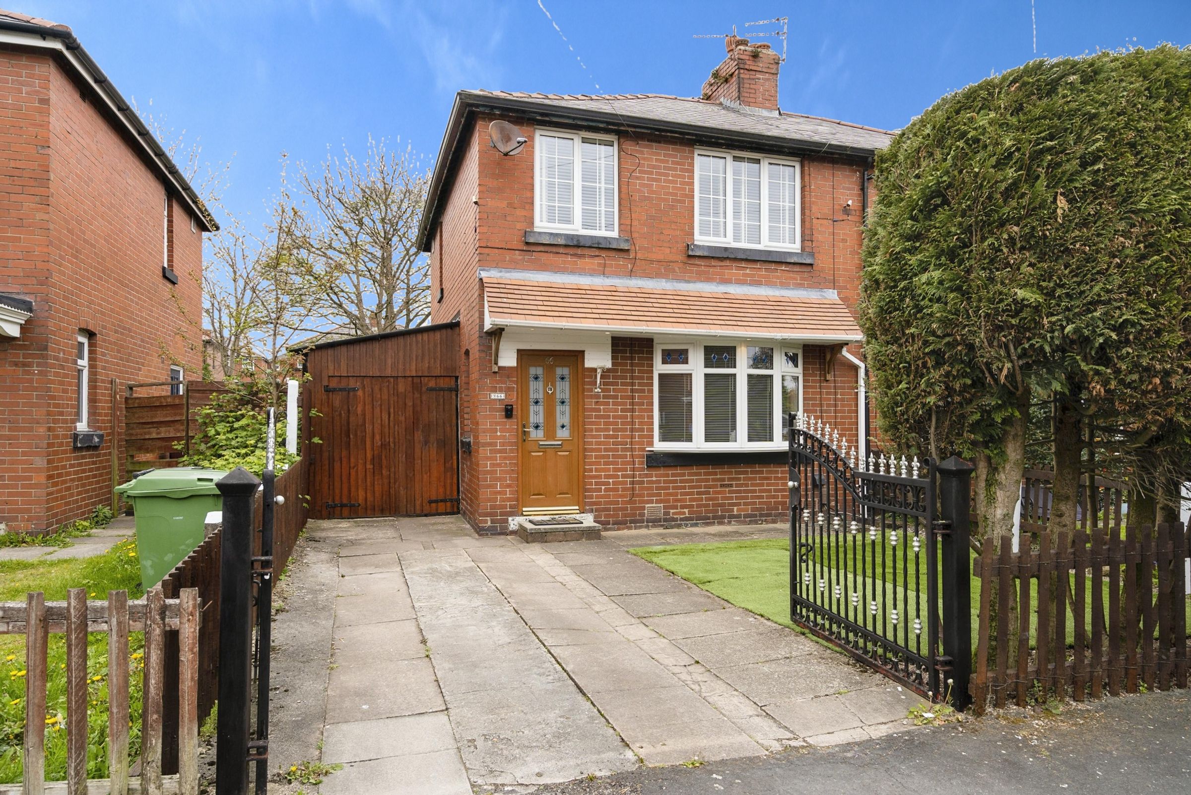 3 bed semidetached house for sale in Greenfold Avenue, Farnworth