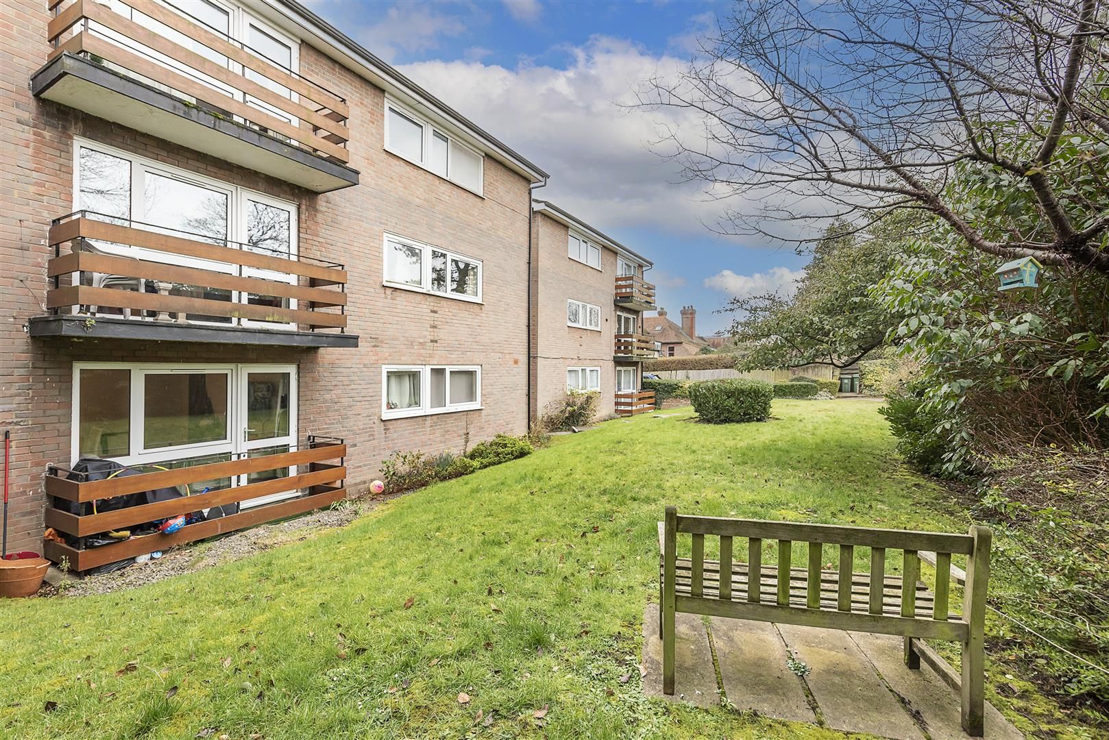 2 bed flat for sale in Avenue Road, St.Albans AL1 Zoopla