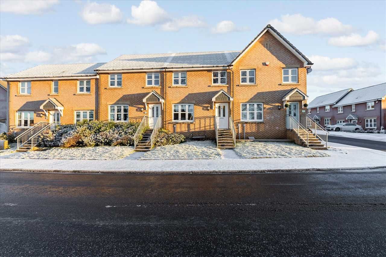 3 bed terraced house for sale in Monroe Avenue, Lindsayfield, East