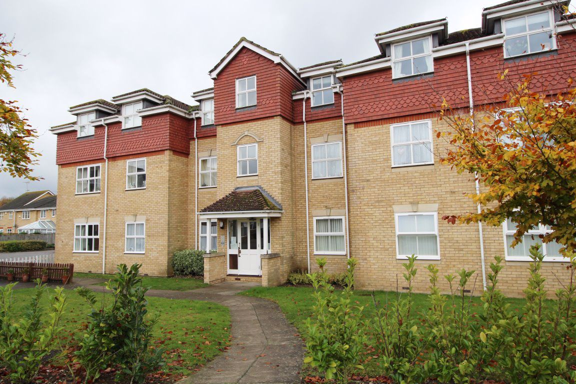 2 bed flat to rent in Aisher Way, Riverhead, Sevenoaks TN13 Zoopla