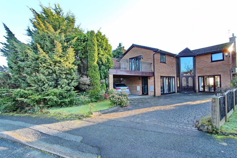 4 bed detached house for sale in Meadow Croft, Whitefield, Manchester