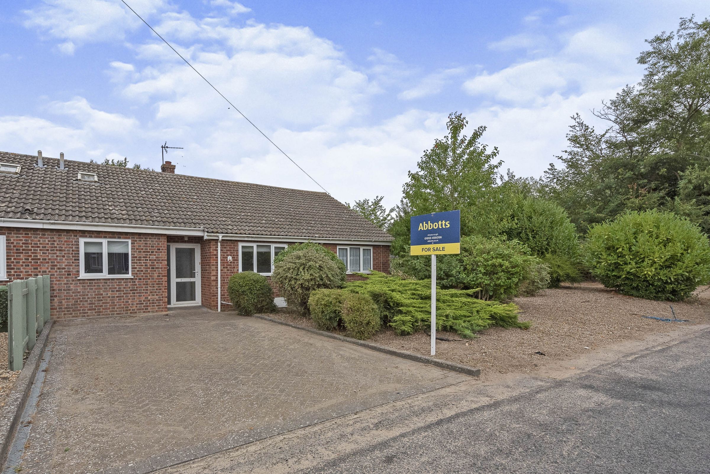 2 bed bungalow for sale in Quidenham Road, East Harling, Norwich NR16