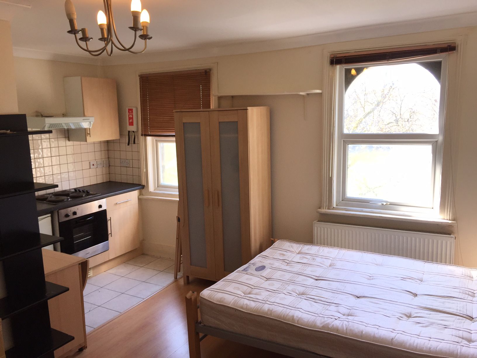 Studio to rent in Uxbridge Road, Shepherds Bush, London W12 Zoopla