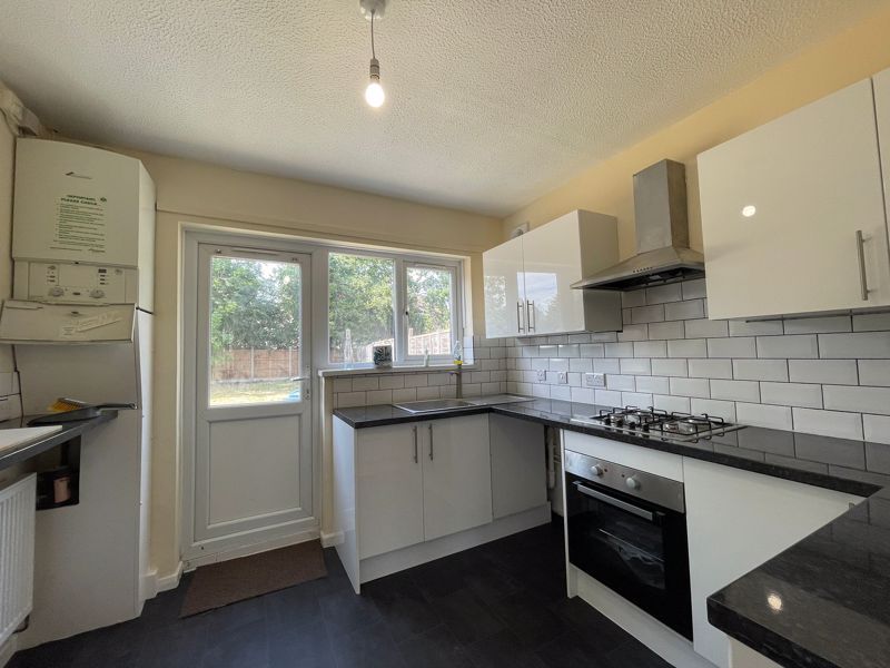 4 bed terraced house to rent in Whitchurch Avenue, Canons Park, Edgware