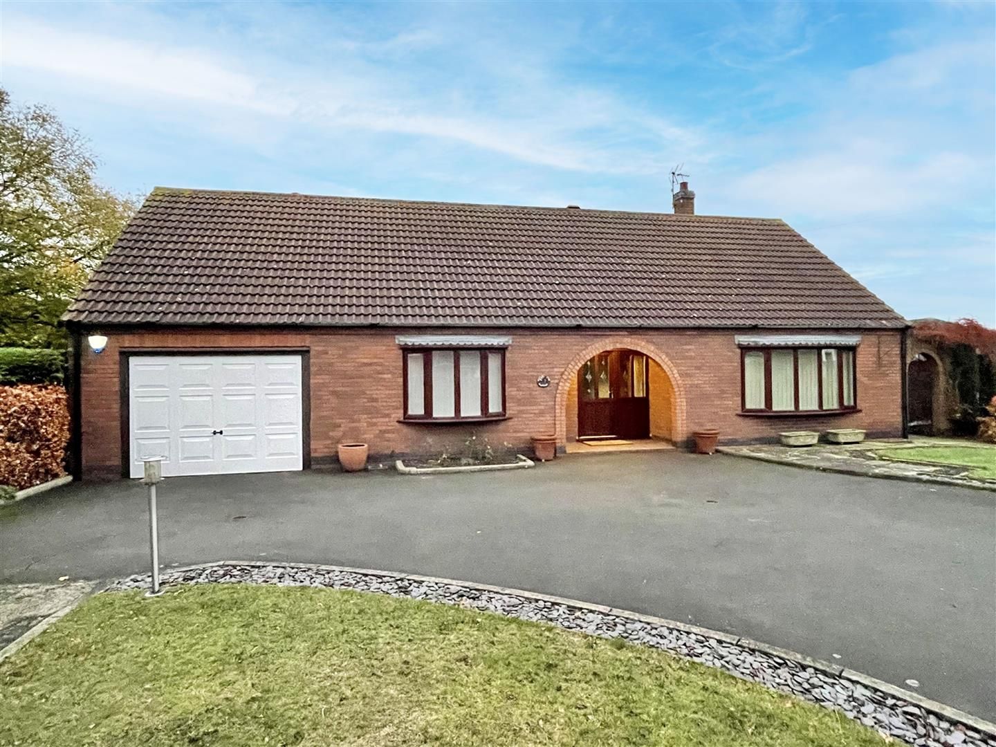 3 bed detached bungalow for sale in Hemplands Lane, SuttonOnTrent