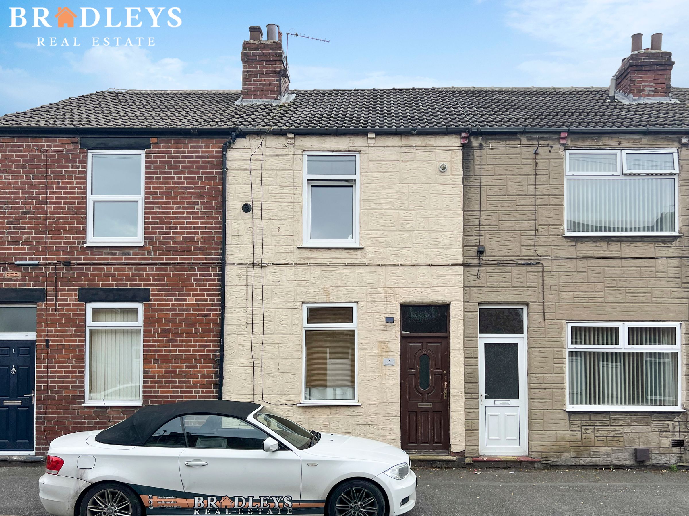 2 bed terraced house for sale in Hardwick Road, Featherstone WF7 Zoopla
