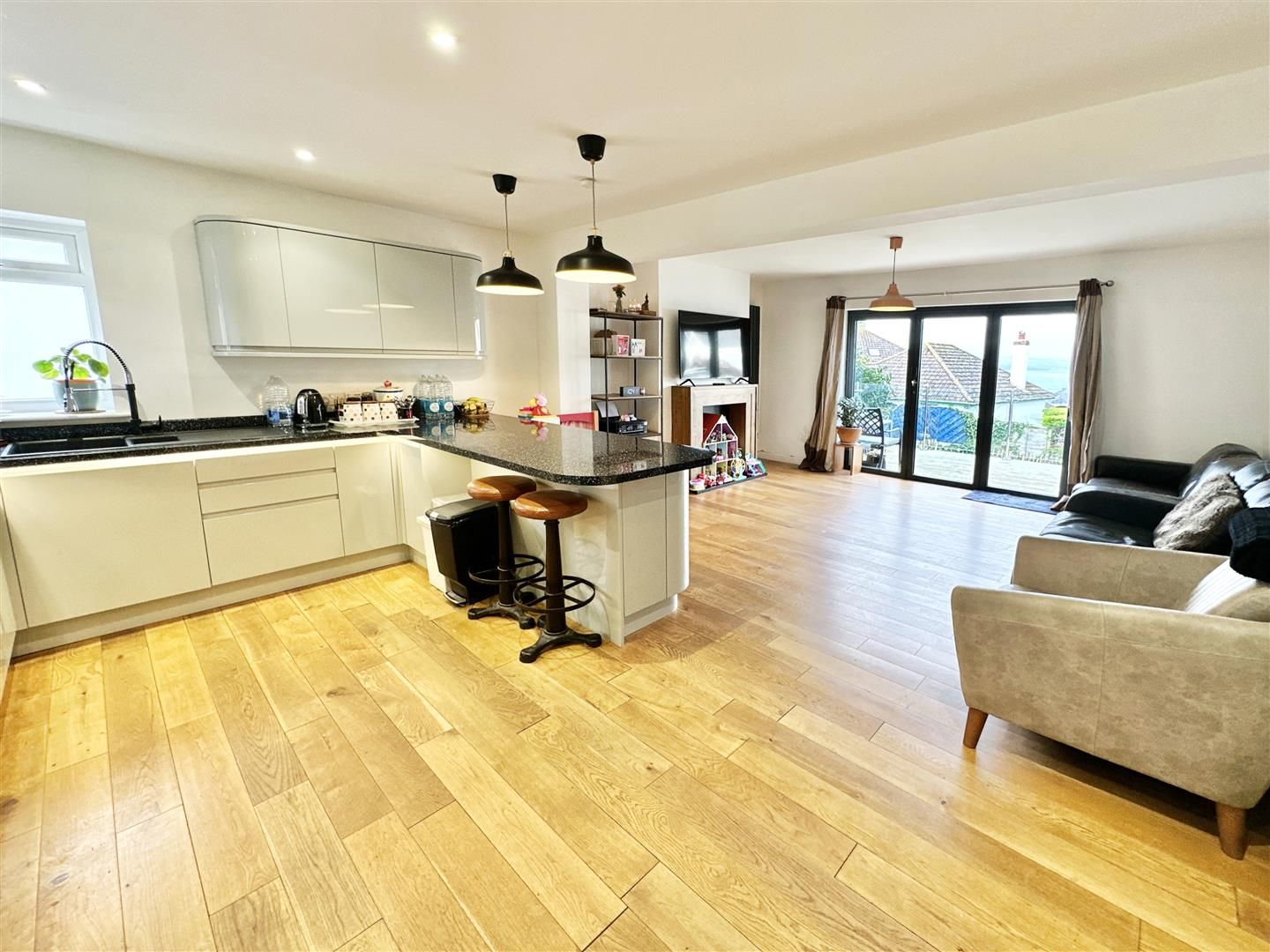 3 bed detached bungalow for sale in Close, Brixham TQ5 Zoopla