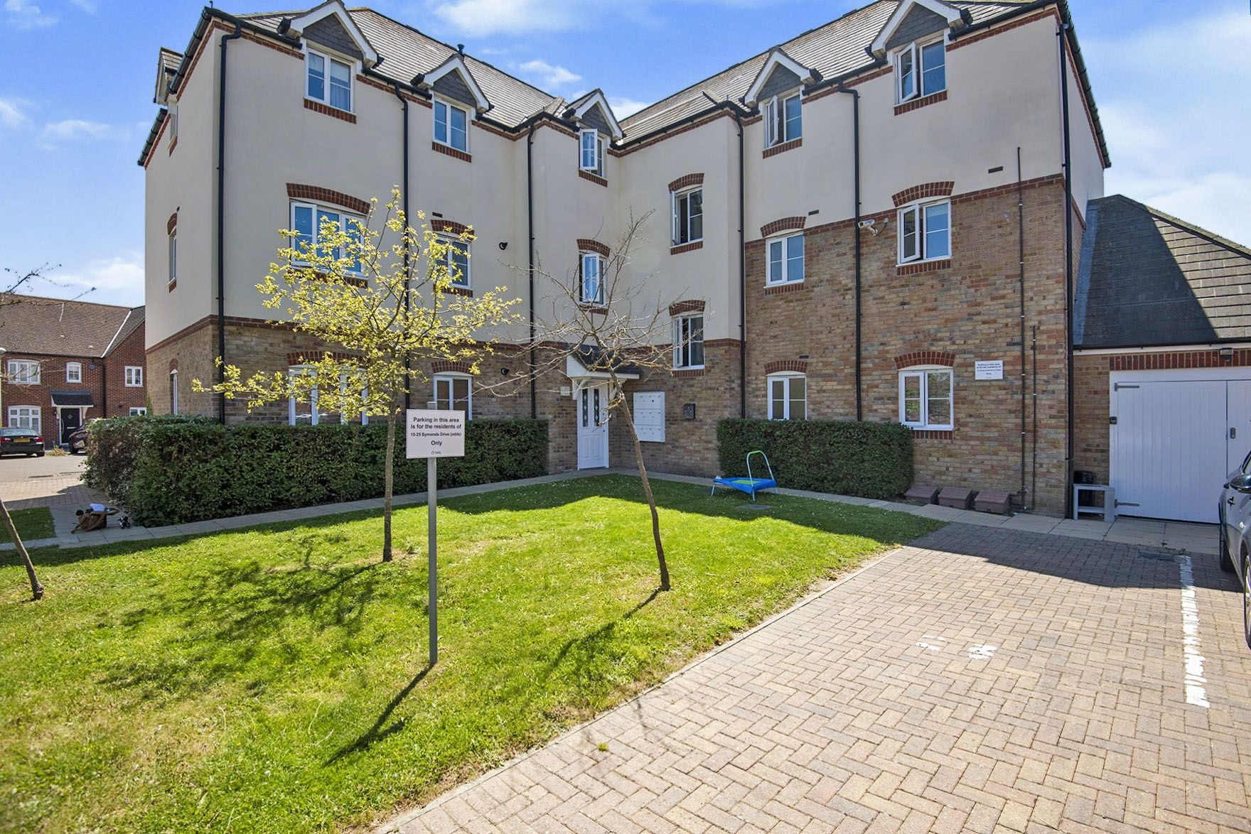 2 bed flat for sale in Abelyn Avenue, Sittingbourne ME10 Zoopla