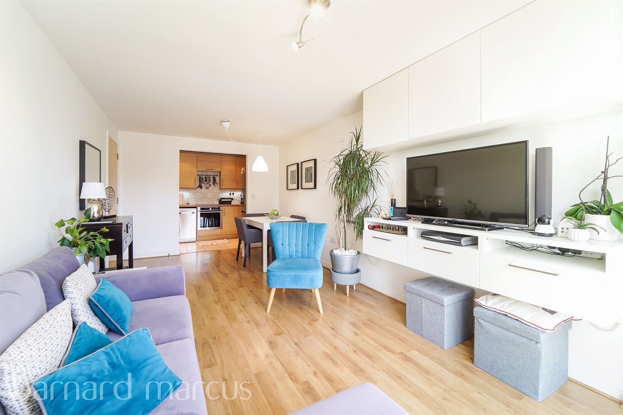 2 bed flat for sale in Tilley Road, Feltham TW13 Zoopla