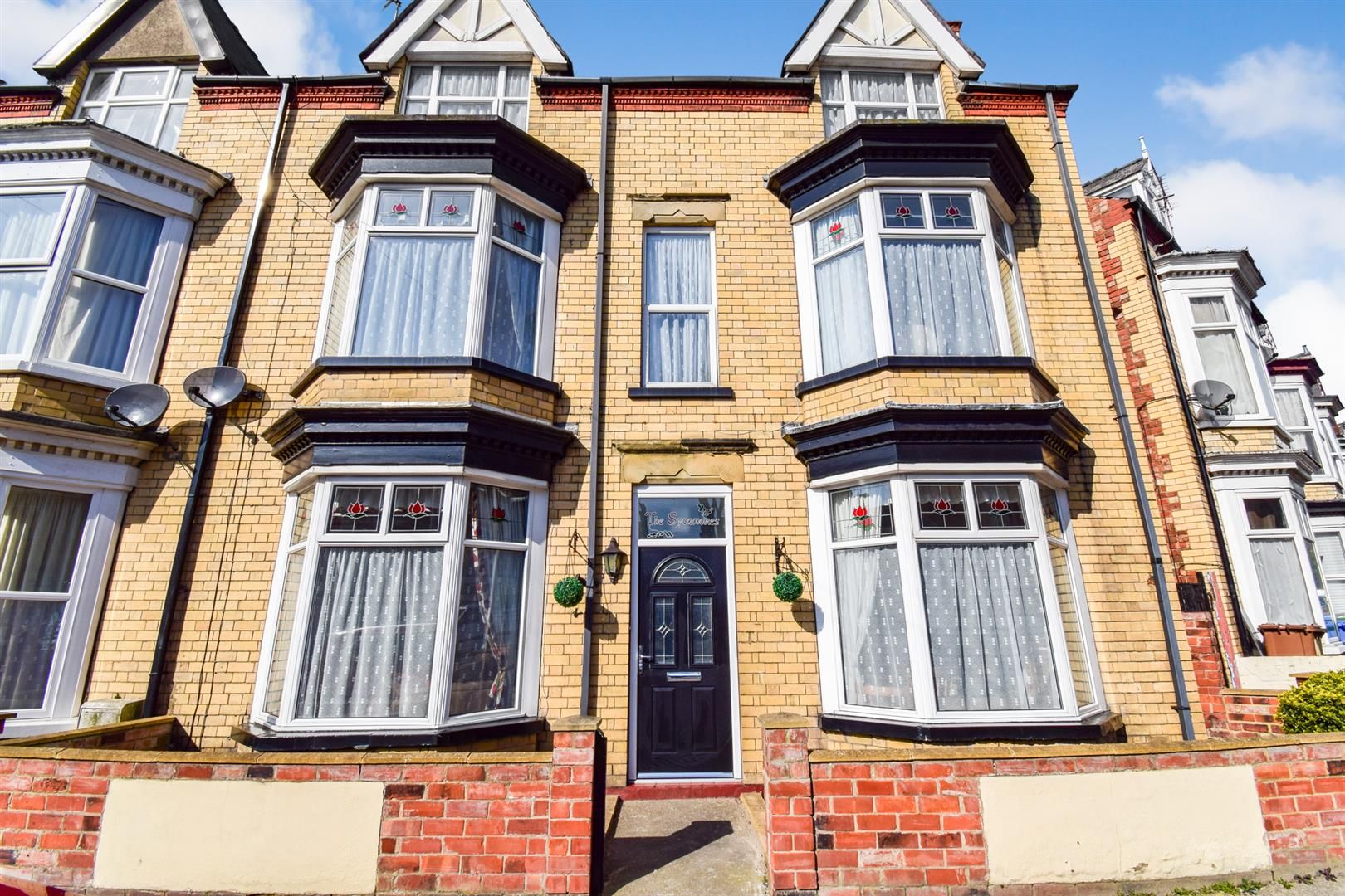 4 bed terraced house for sale in Blackburn Avenue, Bridlington, East