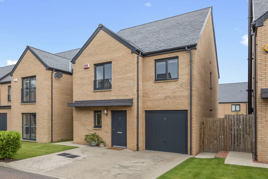 13 Tweedsmuir Gait, Little France, Edinburgh EH16  