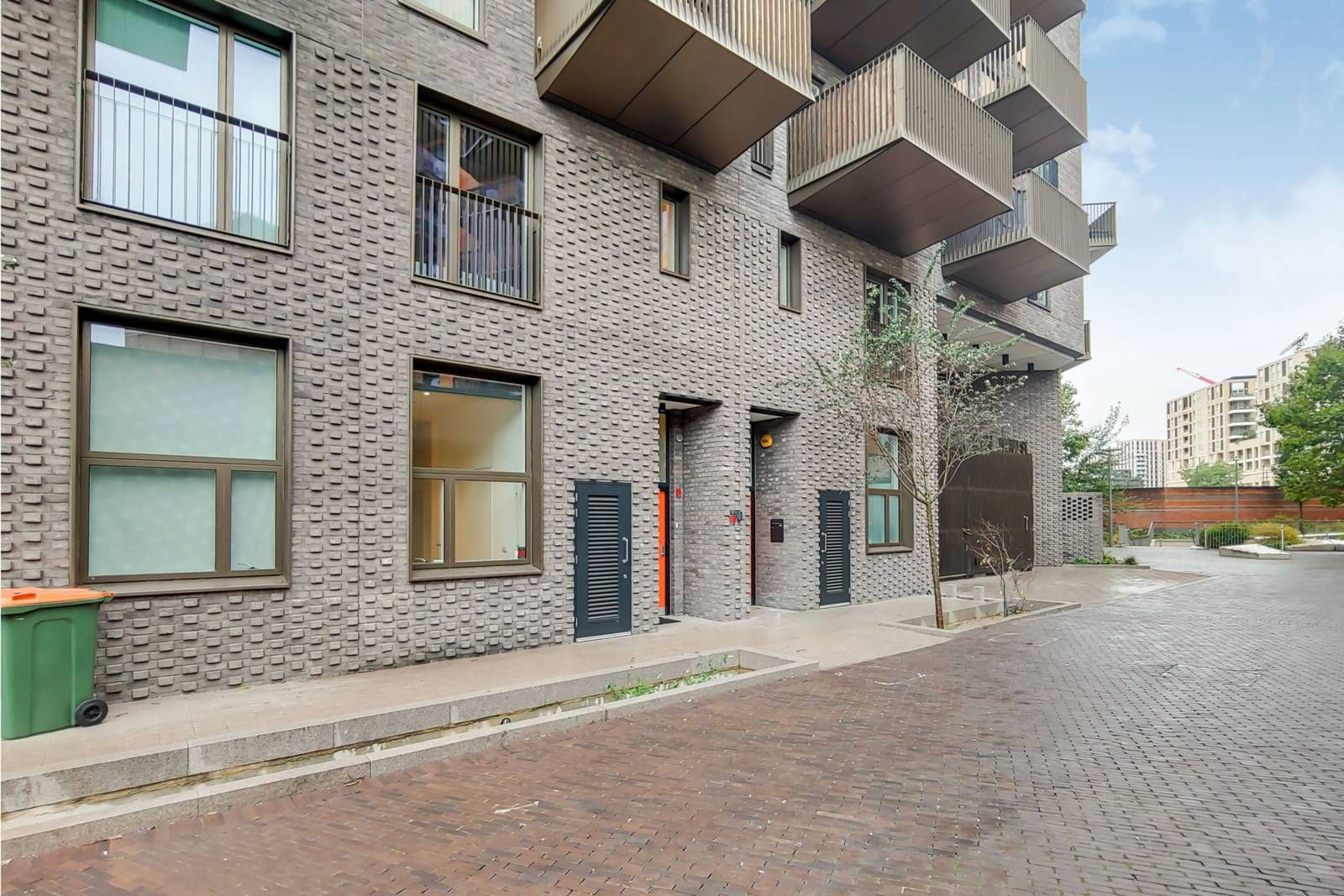 Maud Street, Royal Docks, London E16  