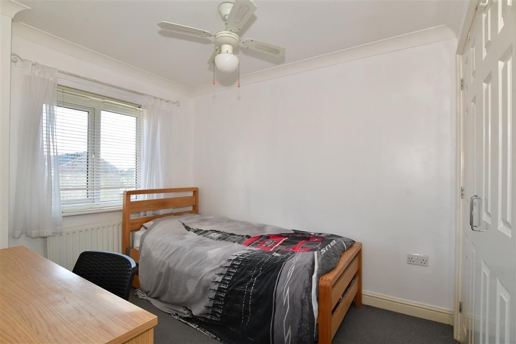 2 bed semidetached house for sale in Lodge Hill Lane, Chattenden