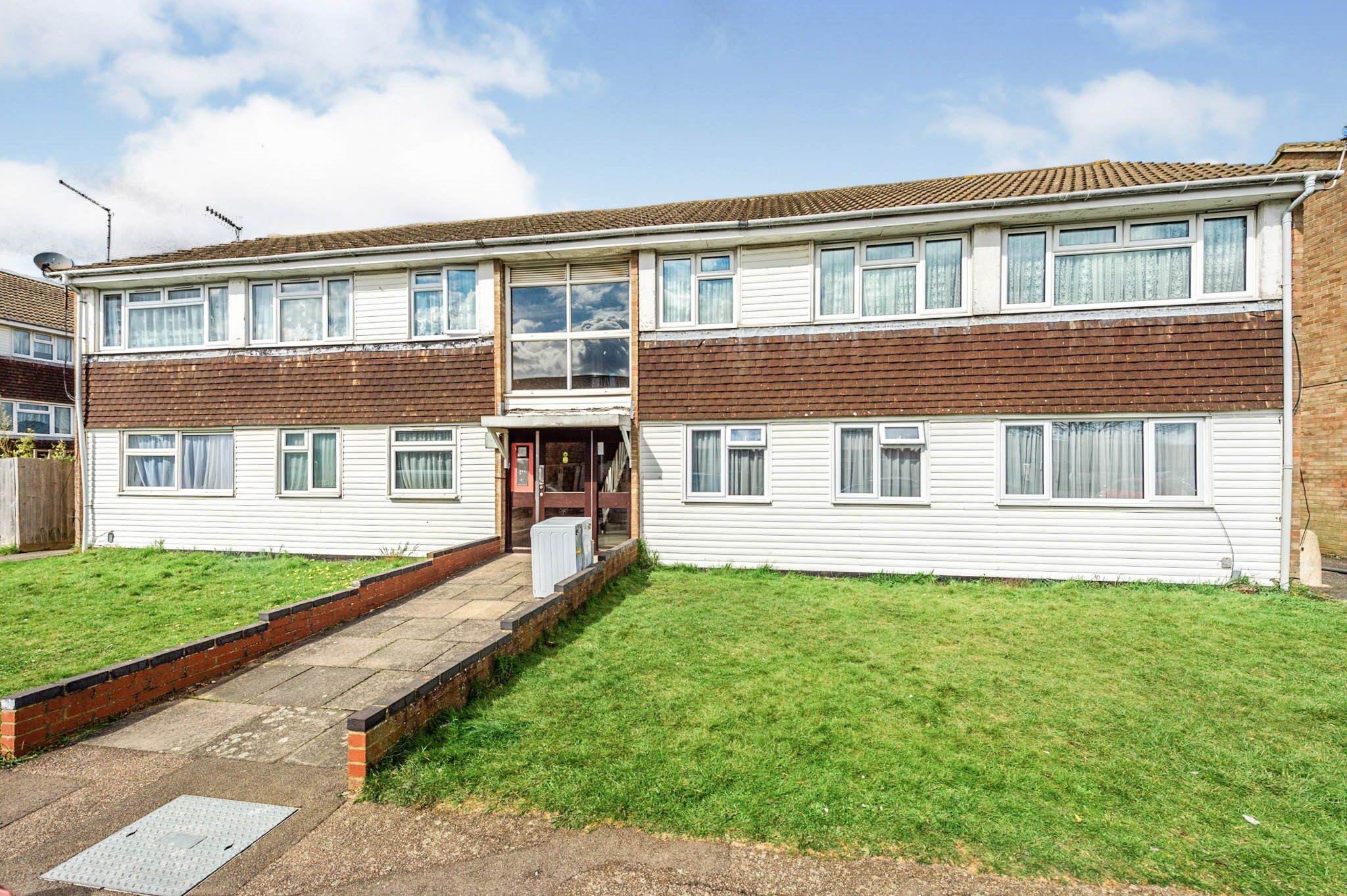 2 bed flat for sale in Medway Road, Hemel Hempstead HP2 Zoopla