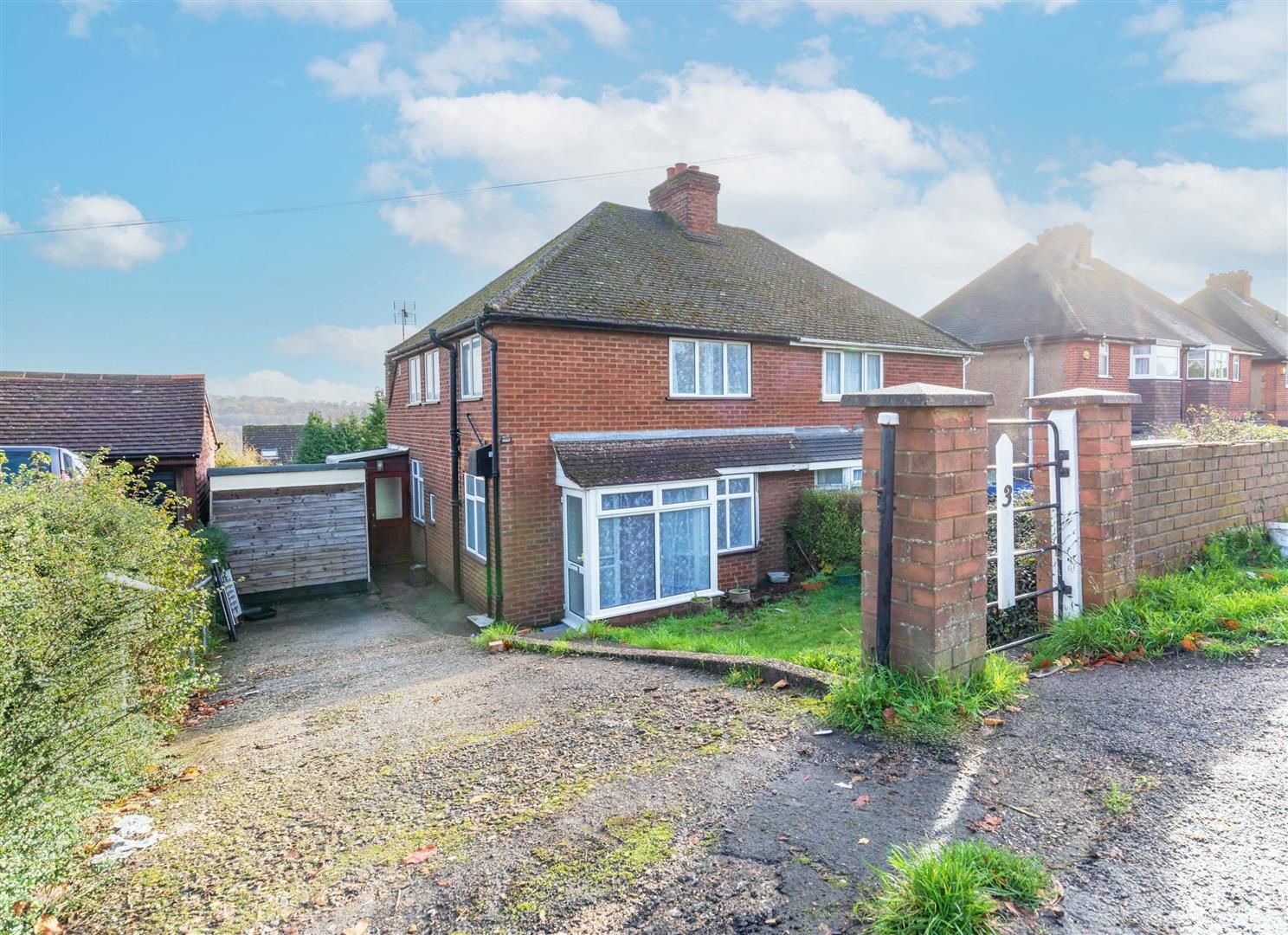 3 bed semidetached house for sale in Hatters Lane, High HP13