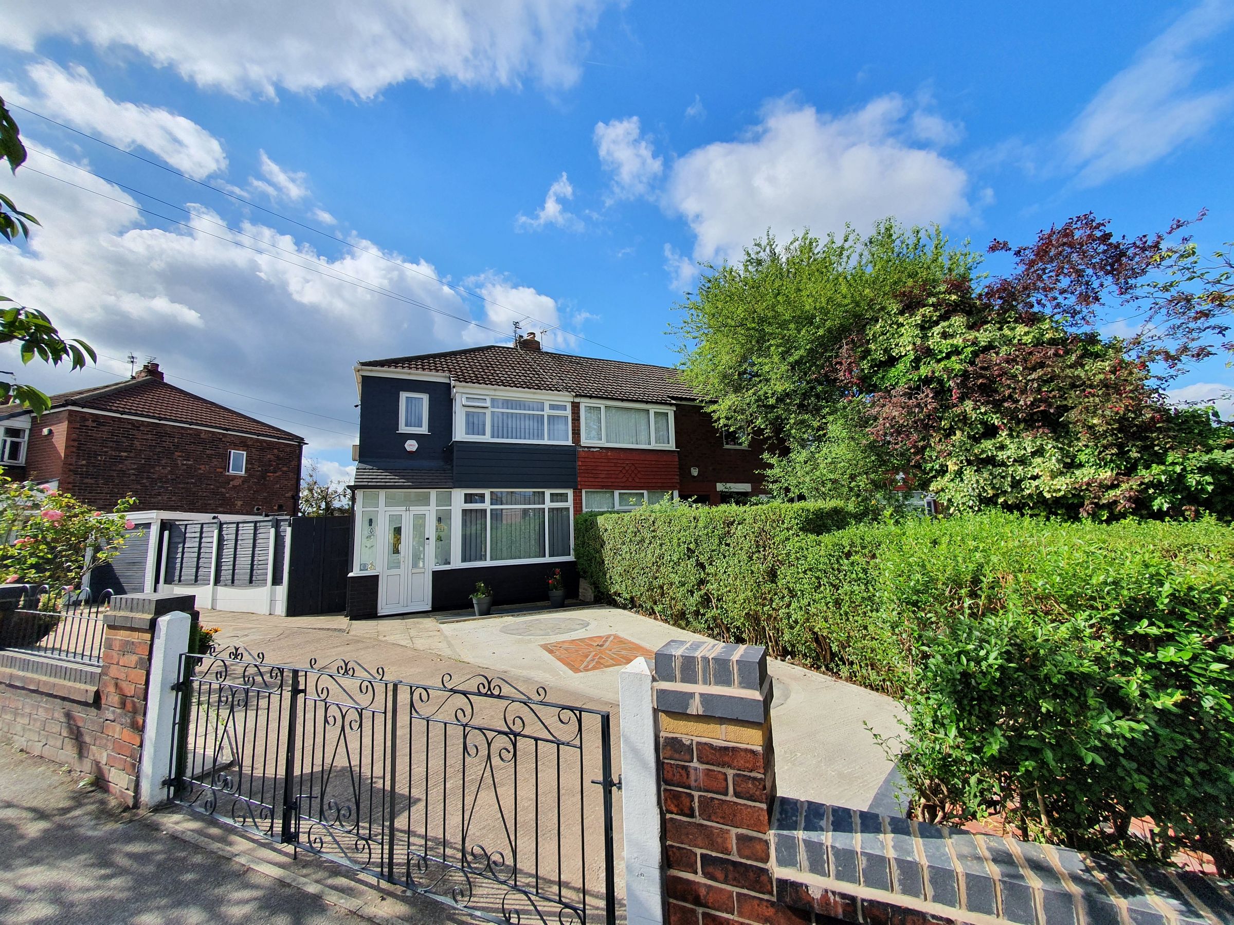 3 bed property for sale in Somerford Road, Stockport SK5 Zoopla
