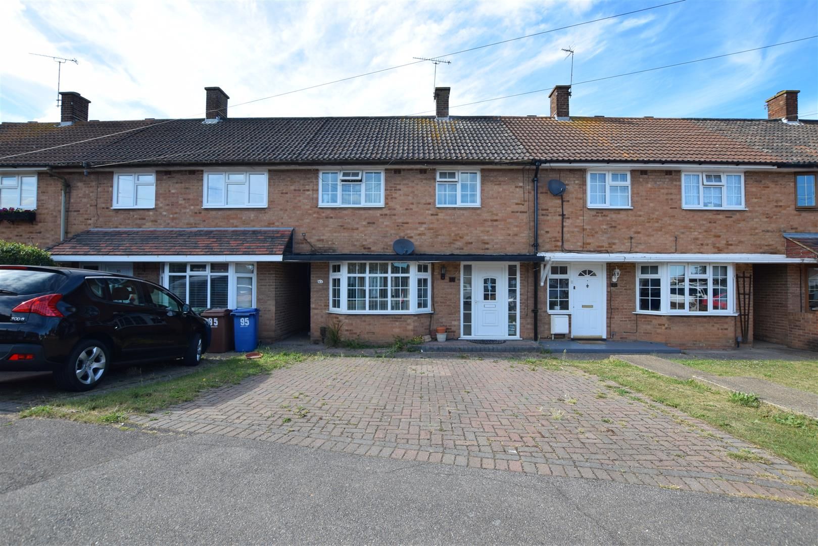 3 bed terraced house for sale in Abbotts Drive, Corringham, StanfordLe