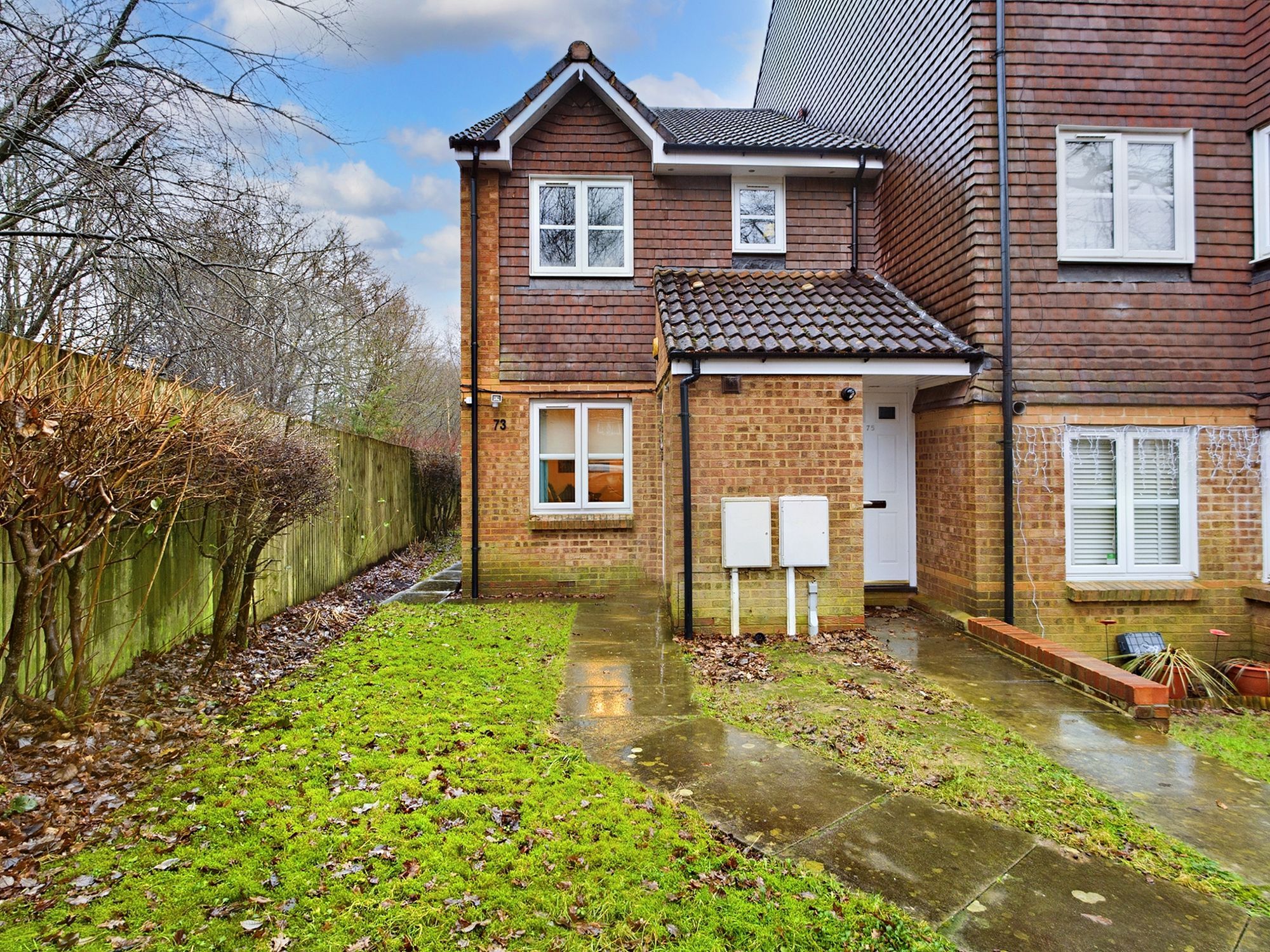 1 bed flat for sale in Bolton Road, Maidenbower RH10 Zoopla