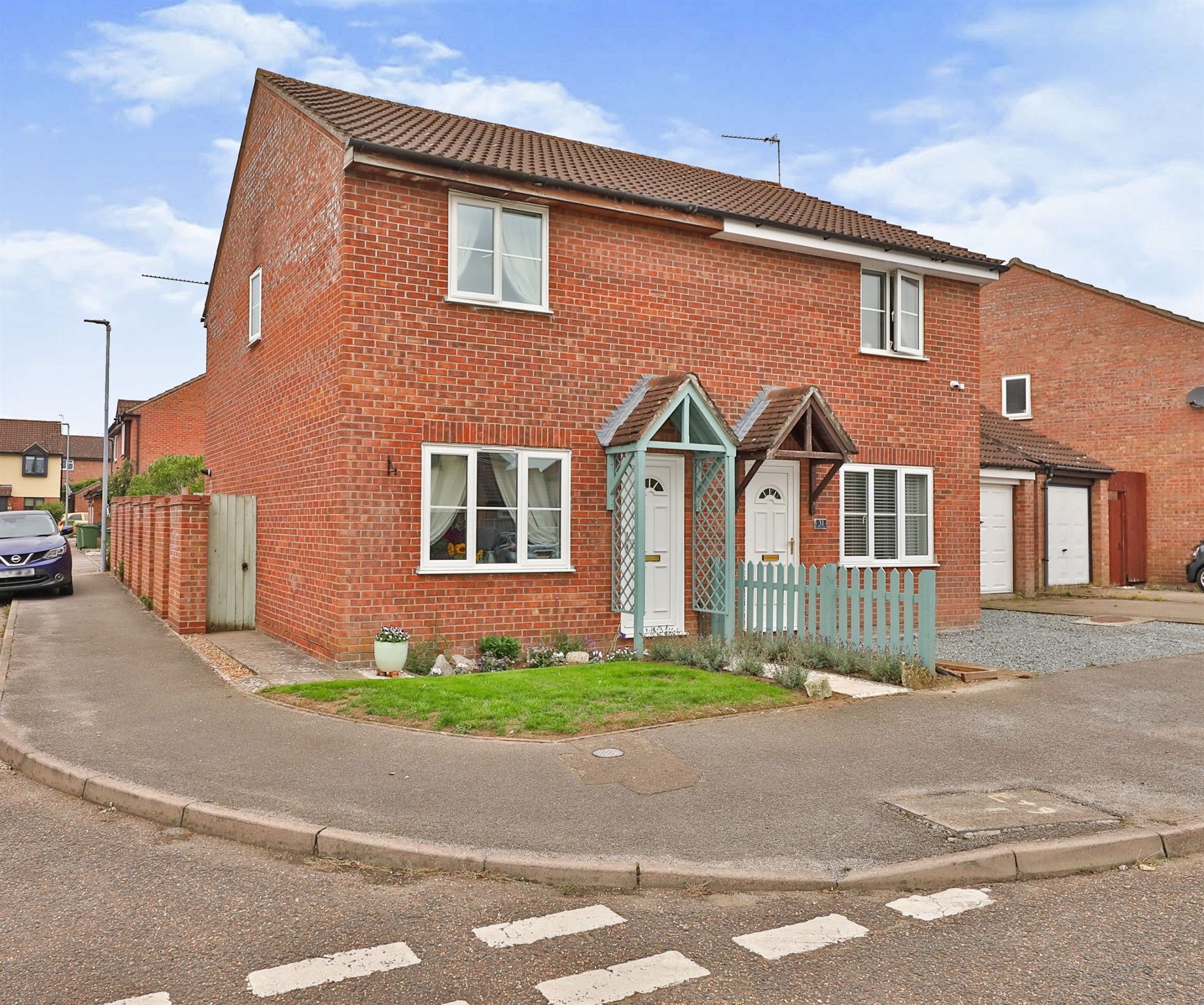 3 bed semidetached house for sale in Norman Close, Scarning, Dereham