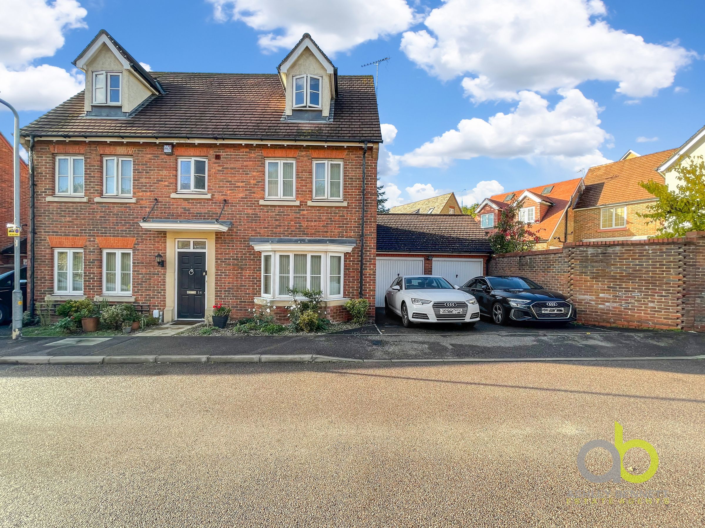 4 bed detached house for sale in San Luis Drive, Chafford Hundred